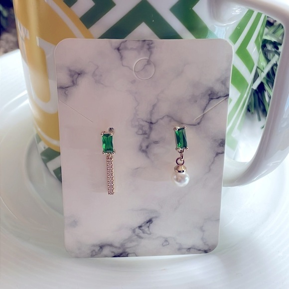 Green Jewel And Rhinestone Asymmetrical Drop Earrings - Picture 11 of 12